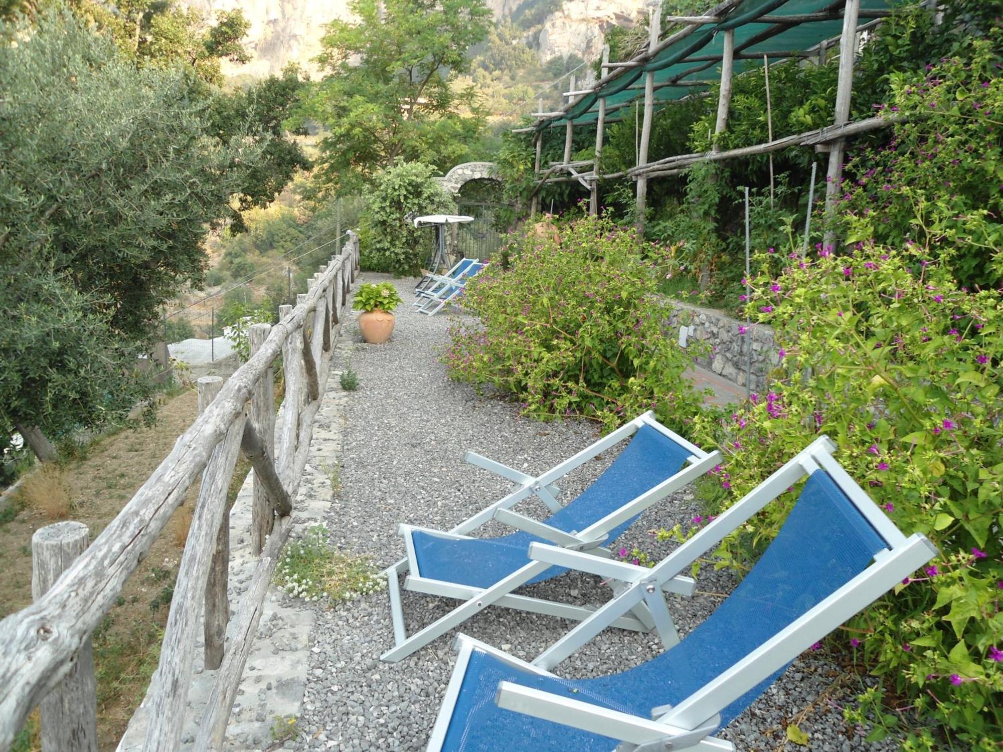 Le Ghiande Bed & Breakfast Positano Exterior photo