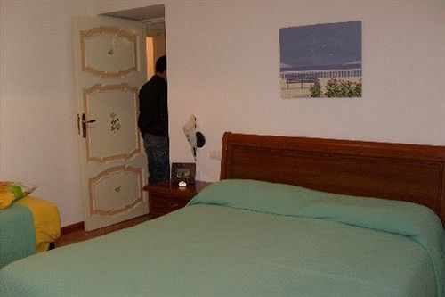 Le Ghiande Bed & Breakfast Positano Exterior photo